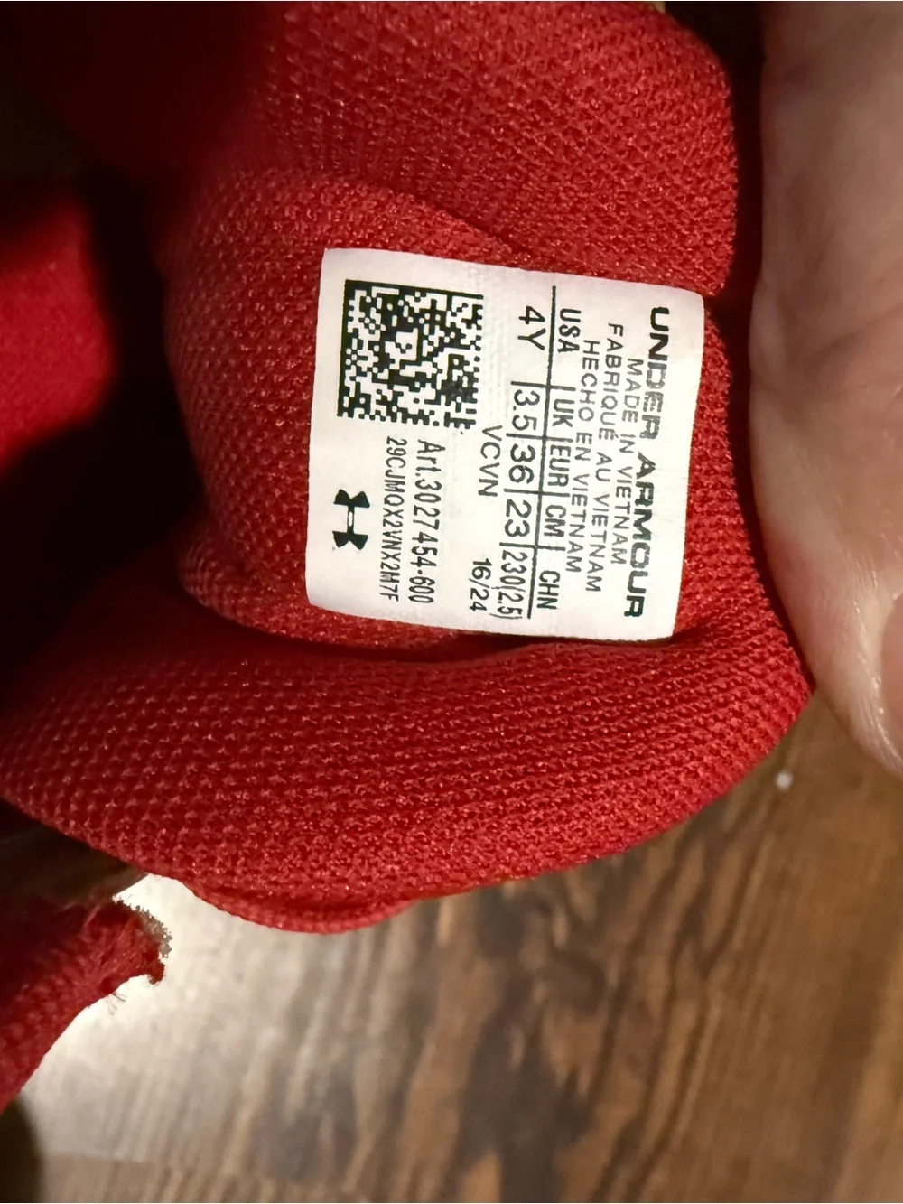 Under Armour Kids White and Red Baseball Cleats